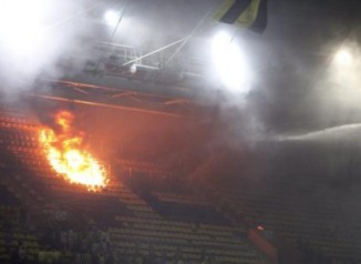 http://fenerforum.net/stadi-yakanlara-15-yil/