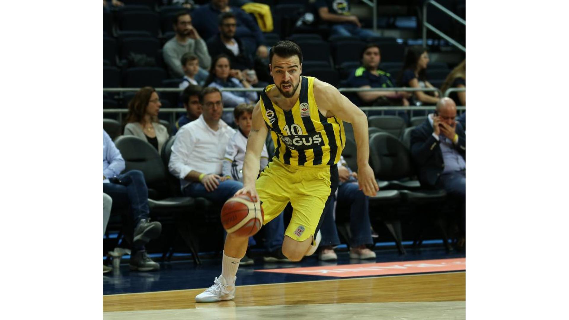 Fenerbahce Dogus Besiktas Sompo Japan
