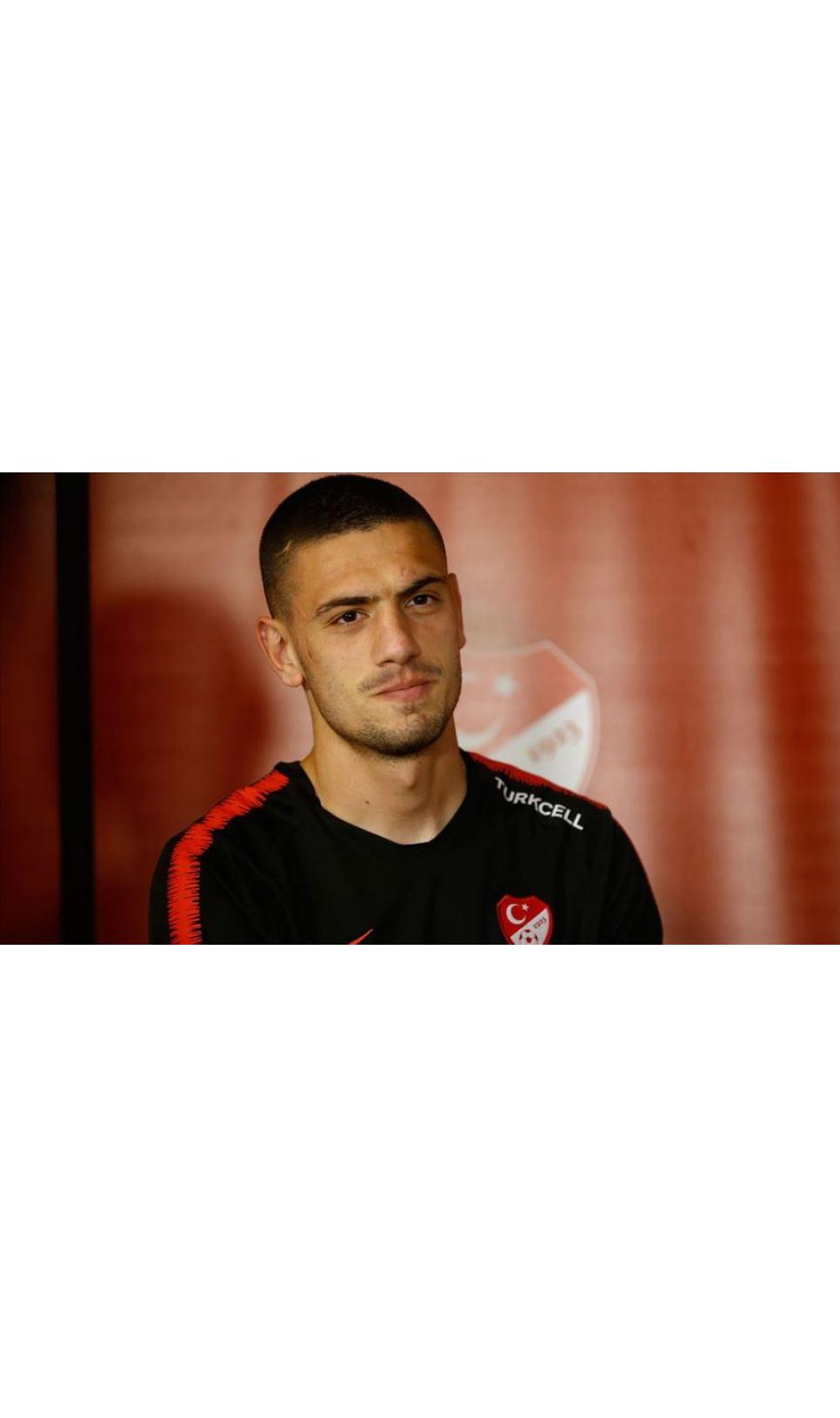 Merih Demiral Sevgilisi - Merih Demiral Hakkinda Bilinmeyen 10 Ilginc Bilgi / Bu kısa süre